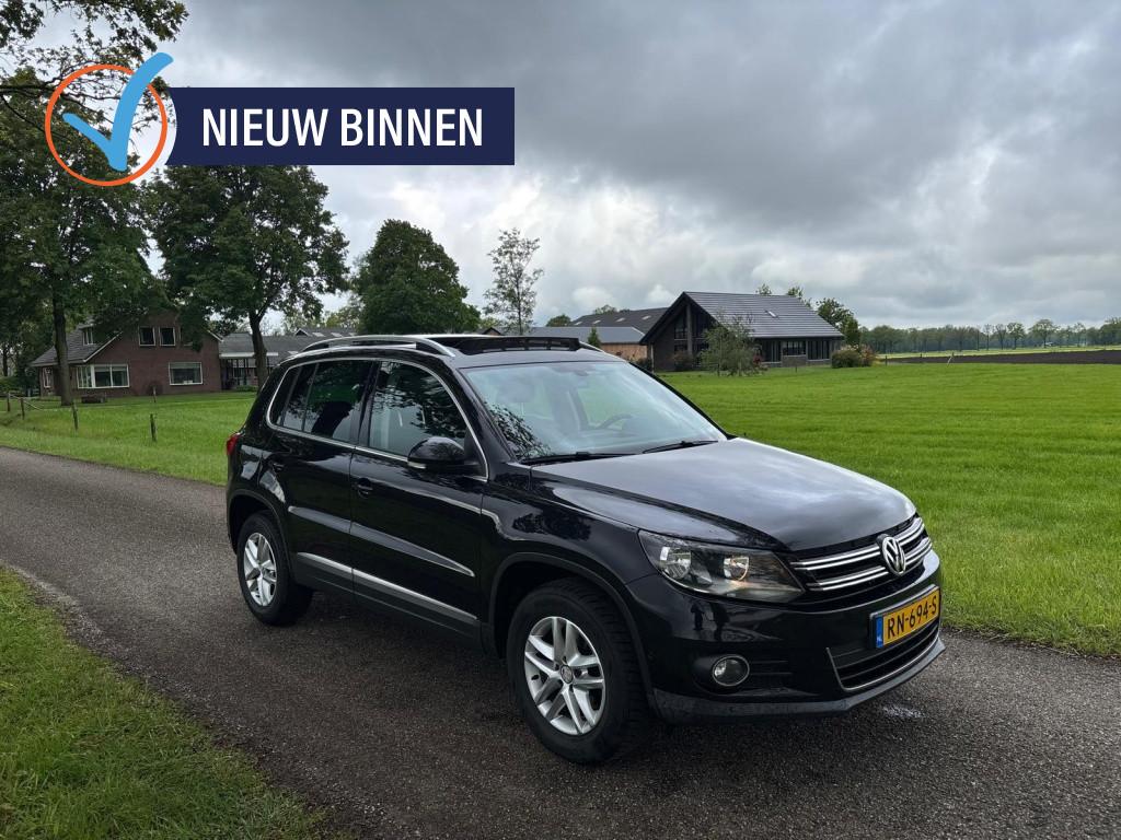 Volkswagen Tiguan 1.4 TSI Comf.&Design| Pano | Distributieke, Auto's, Euro 5, 15 km/l, Alcantara, Zwart