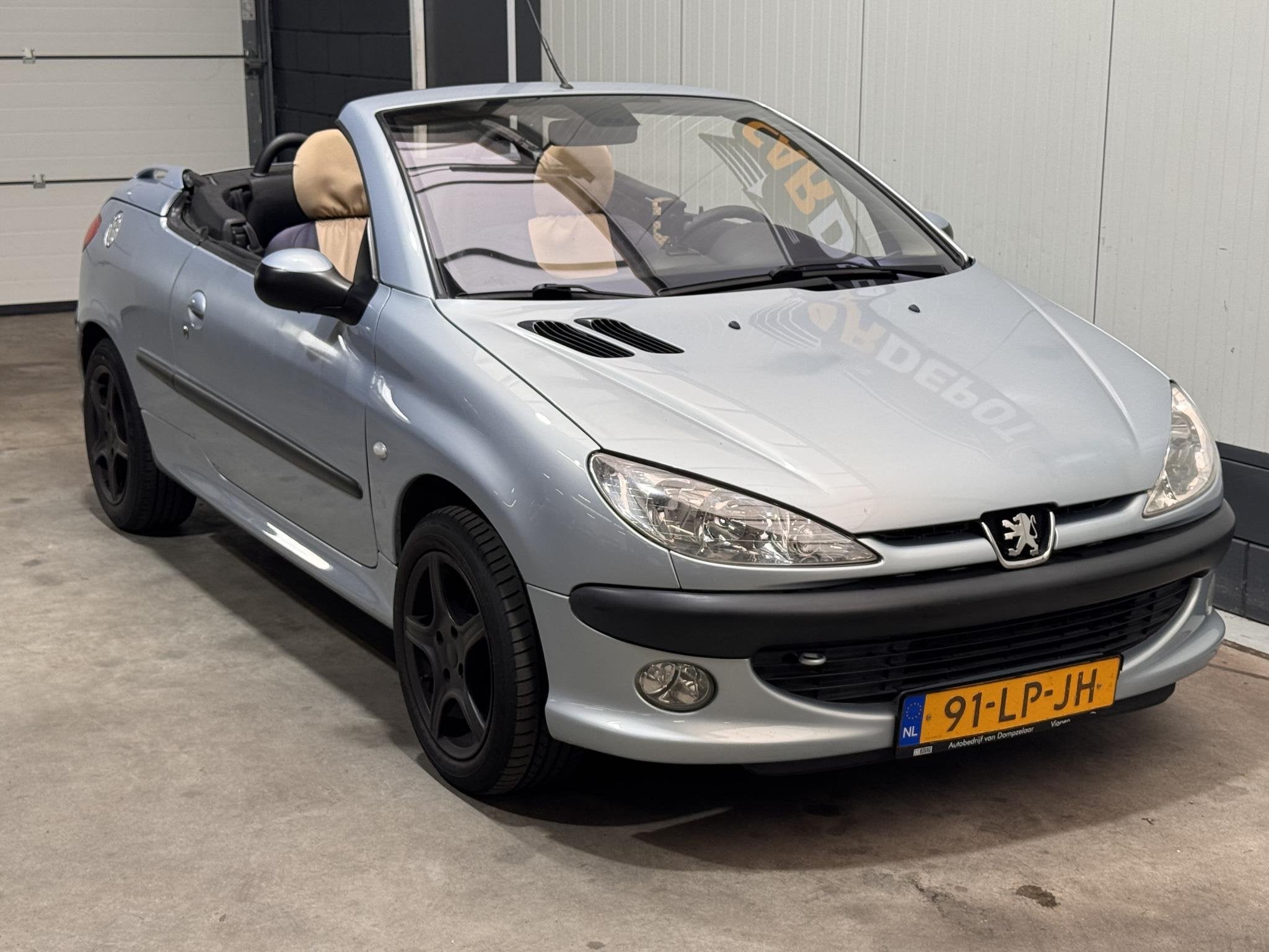 Peugeot 206 CC 1.6-16V, Auto's, Voorwielaandrijving, Stof, Gebruikt, 4 cilinders