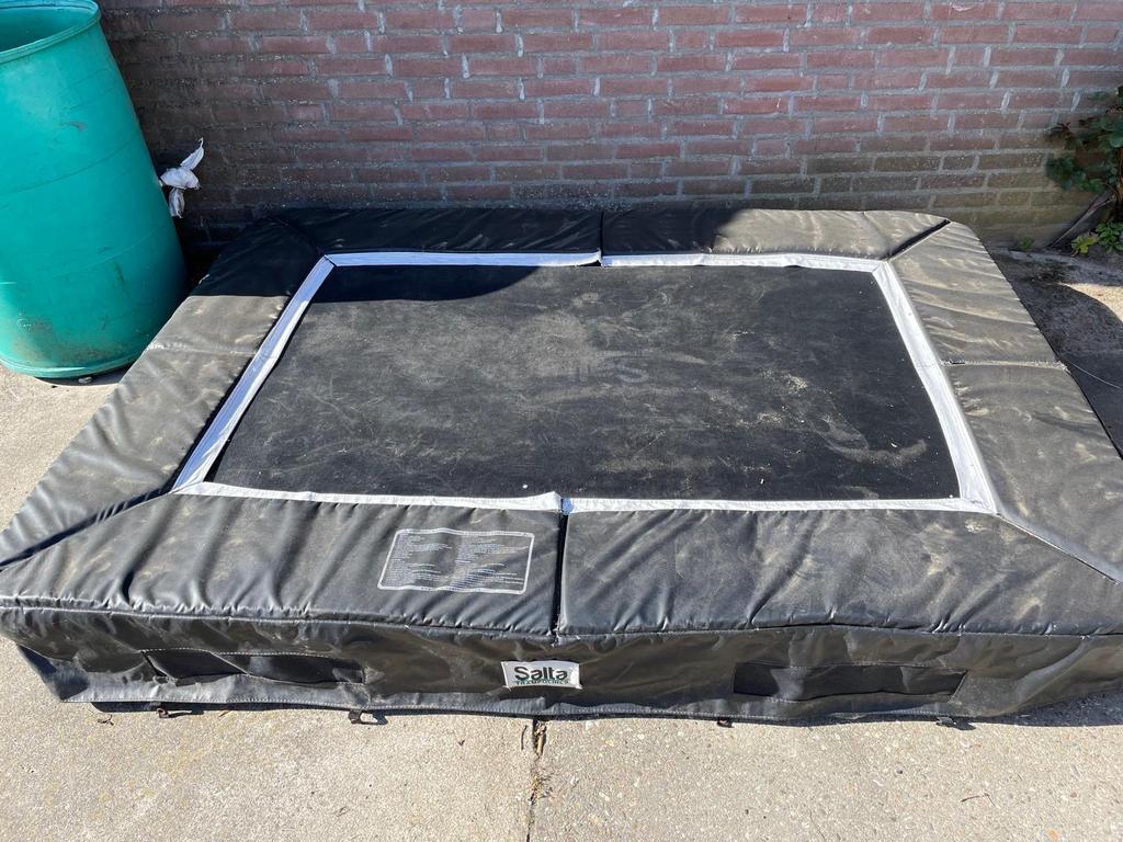 Salta Inground Trampoline 214x153 cm, Kinderen en Baby's, Speelgoed | Buiten | Trampolines, Ophalen, Gebruikt