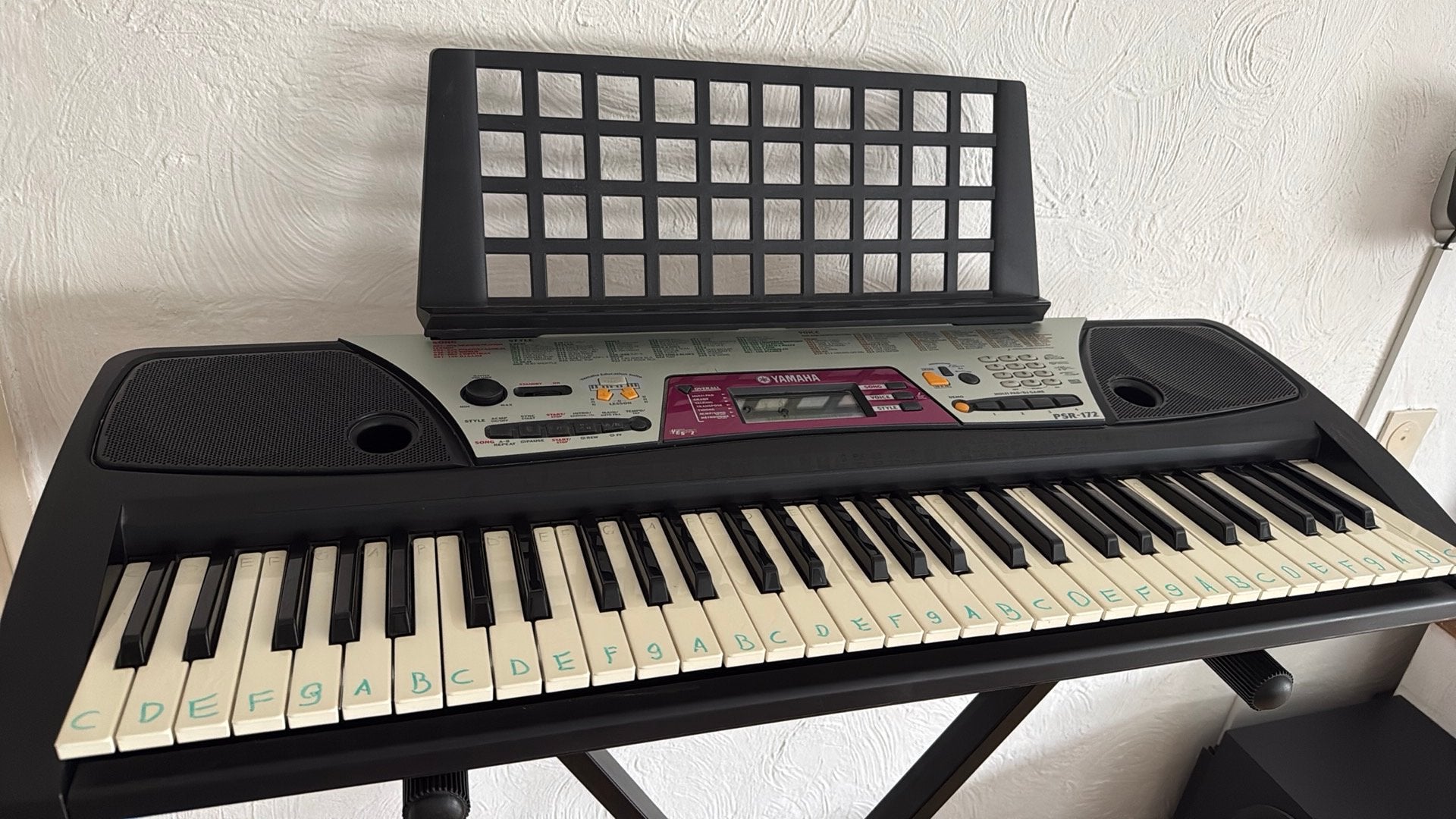 Yamaha keyboard PSR-172 + verstelbare onderstel, Muziek en Instrumenten, Keyboards, Ophalen, Yamaha, Aanslaggevoelig, 61 toetsen