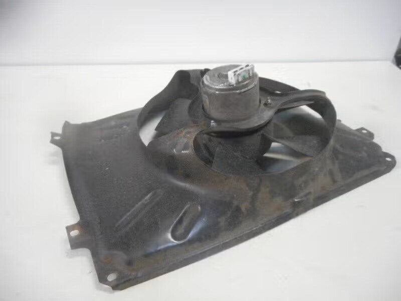 KOELVENTILATORMOTOR Volkswagen Golf I Cabrio (155), Gebruikt, Berliner Ring 2 38440 Wolfsburg, DE, Volkswagen, Volkswagen AG