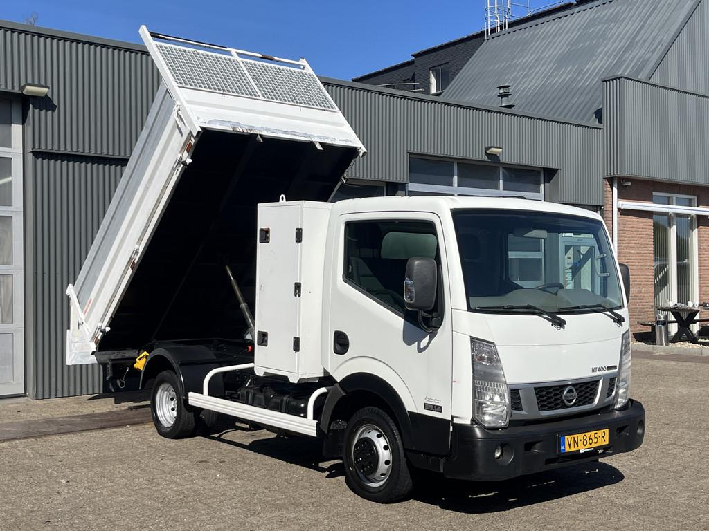 Nissan NT400 35.14 2.5 dCi 290 Kipper openlaadbak Airco 2-Pe, Auto's, Bestelauto's, Euro 5, Gebruikt, Zwart, 4 cilinders