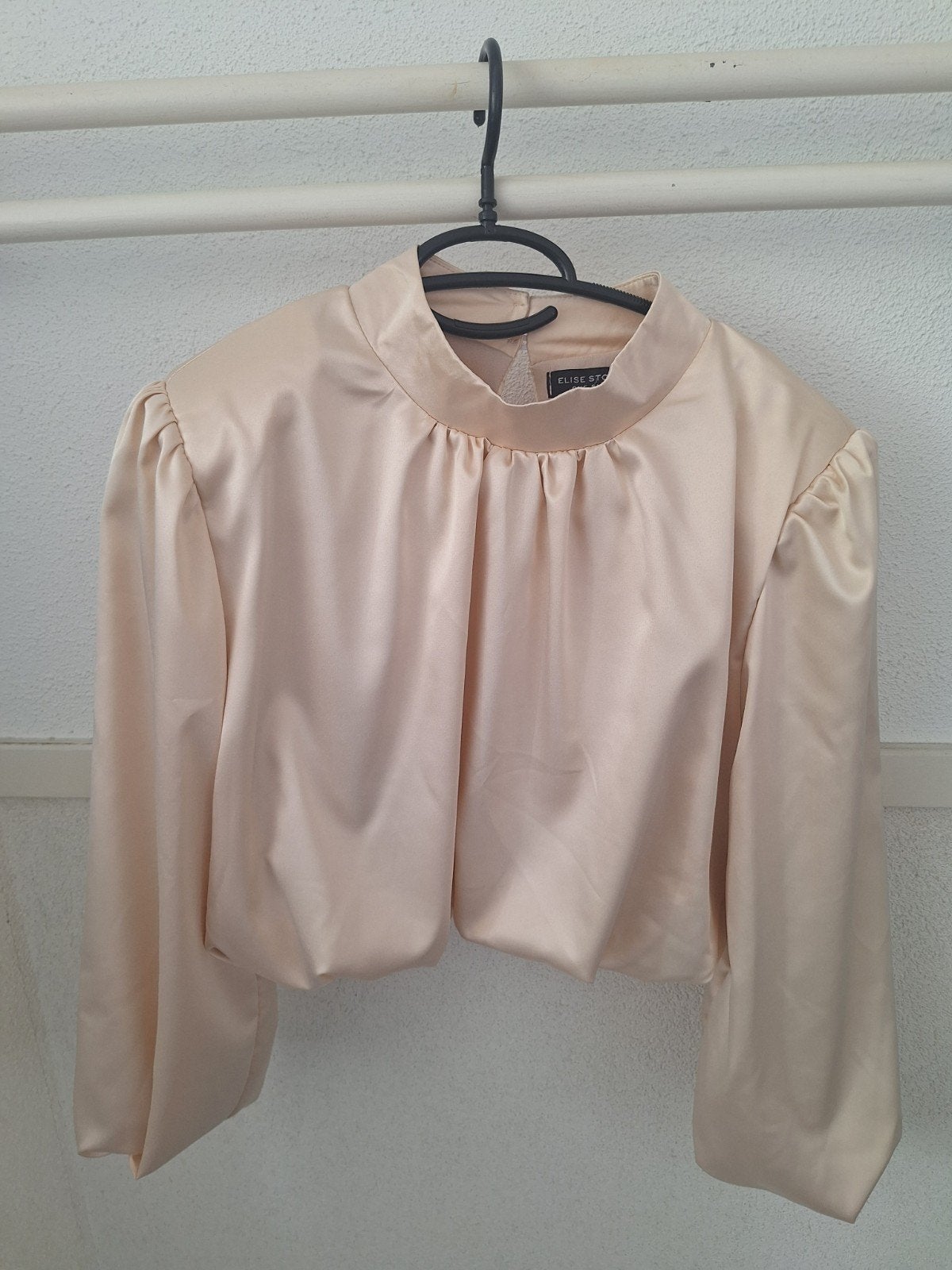 Satijnen top, Kleding | Dames, Tops, Beige, Nieuw, Zonder mouw, Ophalen