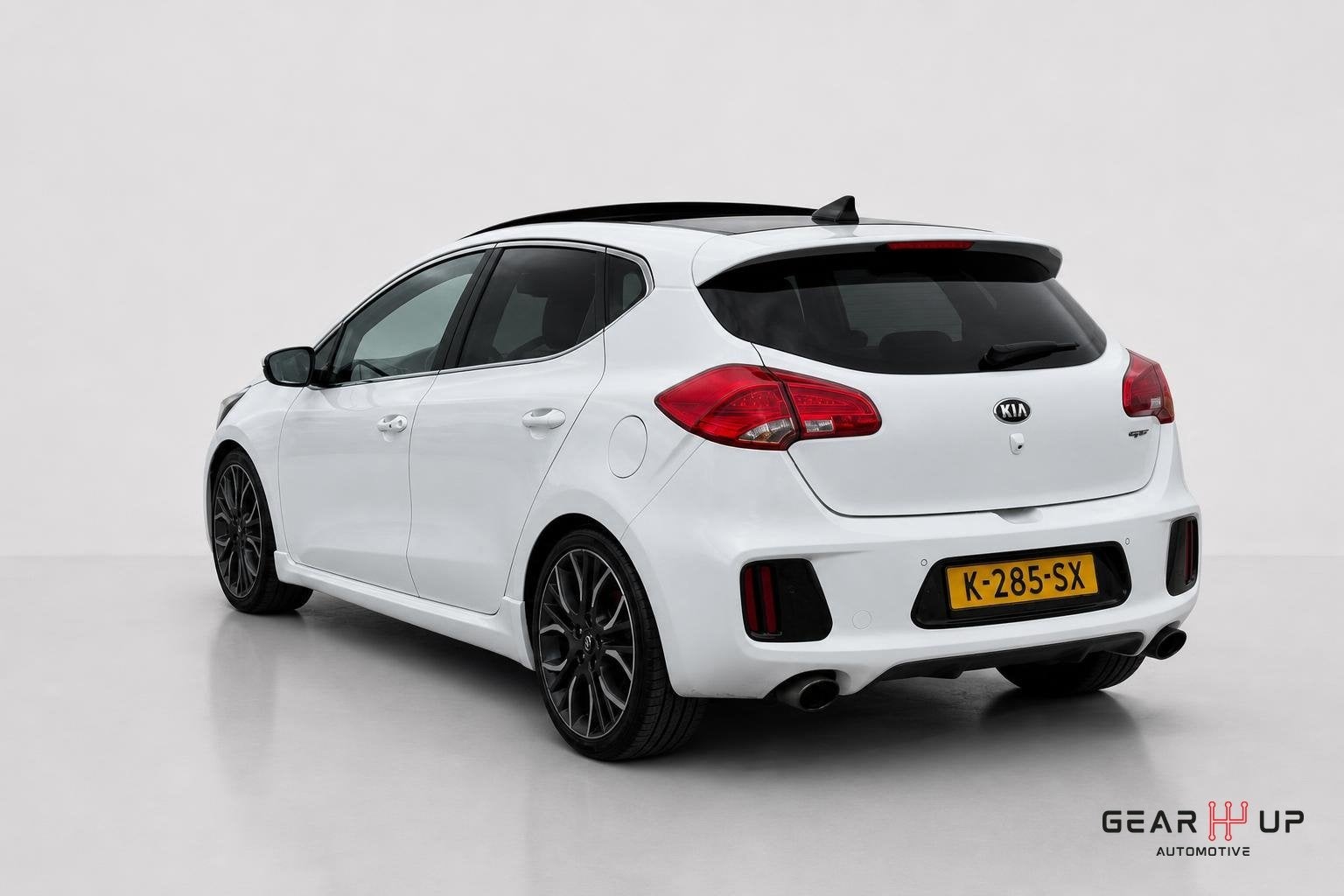 Kia Cee'd 1.6 GT PANO|CLIMA|CRUISE|STOELVERW|NAVI|KEYLESS|, Auto's, Voorwielaandrijving, Euro 5, Gebruikt, 1591 cc
