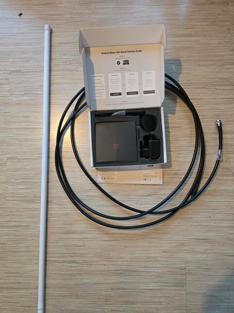 Bobcat Miner 300 EU868 + SpiderWave 8dBi Antenne + LMR400 Co, Computers en Software, Ophalen of Verzenden, Zo goed als nieuw, Bobcatminer