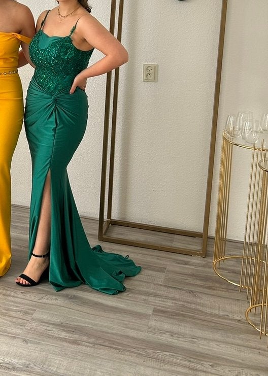 Prachtige galajurk groen, Kleding | Dames, Gelegenheidskleding, Ophalen of Verzenden, Zo goed als nieuw, Groen, Galajurk