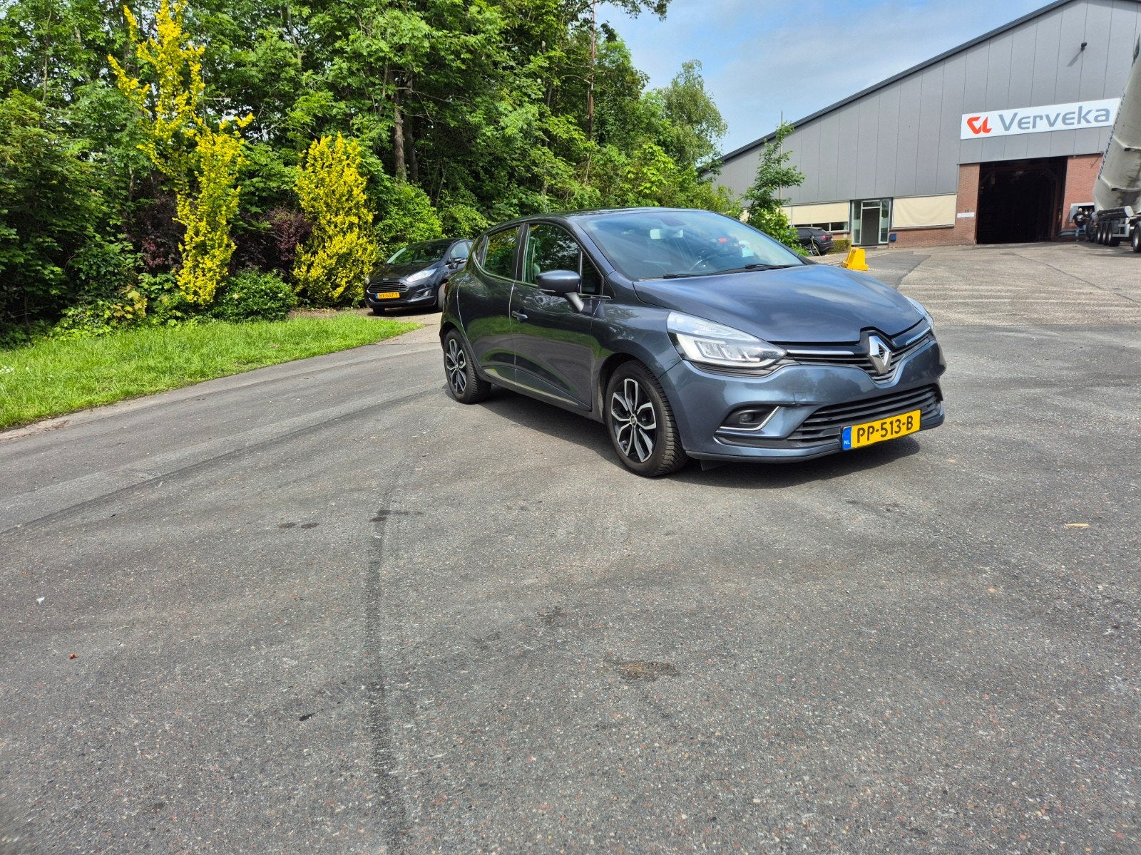 Renault Clio 1.5 DCI 66KW 5-DRS 2016 Grijs, Voorwielaandrijving, Euro 6, Leder en Stof, 1200 kg
