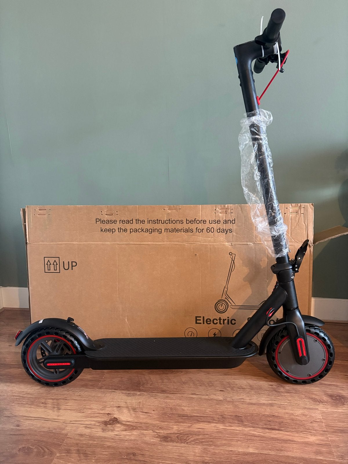 Nieuwe elektrische step - E-scooter met doos en oplader, Ophalen, Nieuw, Elektrische step (E-scooter)
