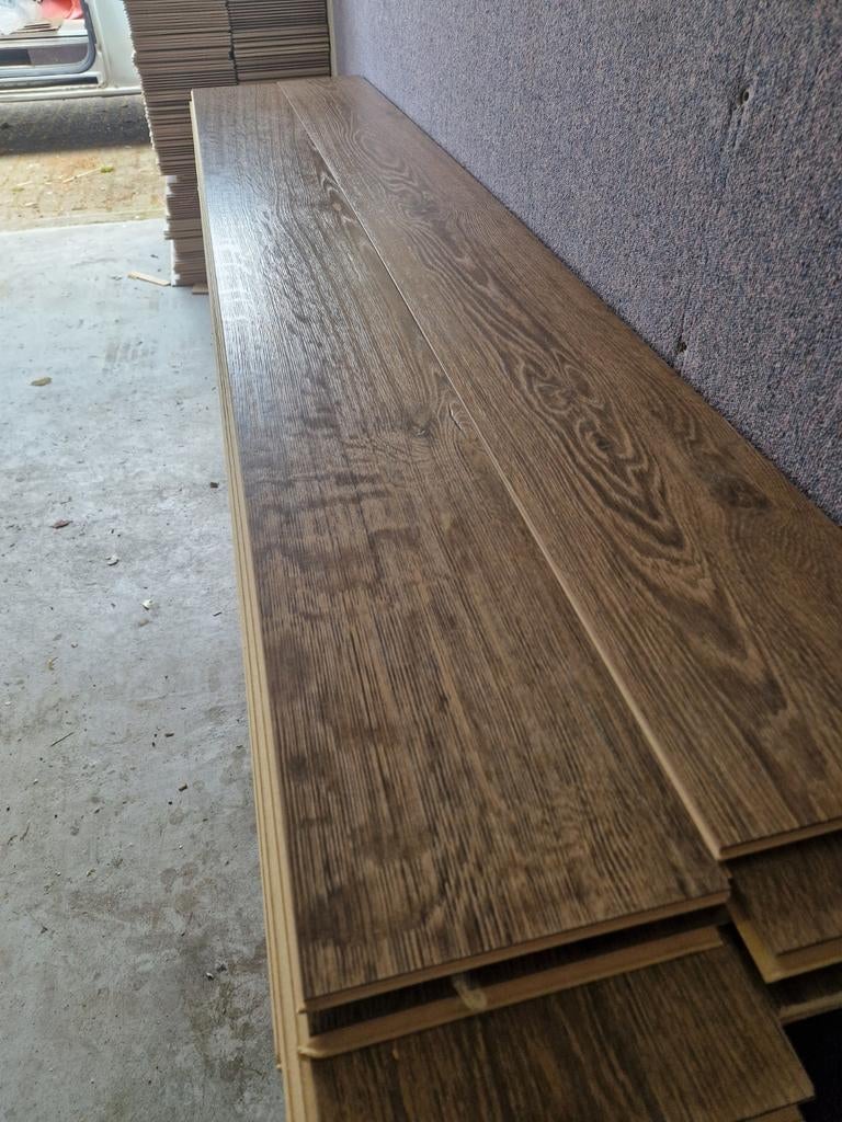 50m2 Quickstep vgroef laminaat 9mm met ondervloer, Ophalen, 50 tot 150 cm, 10 m² of meer, 10 tot 30 cm