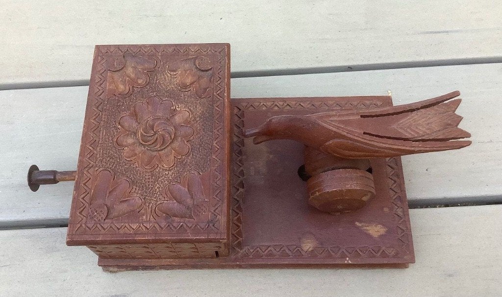 Uniek! mechanische sigarettendispenser, "sigarettenvogeltje", Ophalen of Verzenden, Gebruikt, Sigarenbandjes