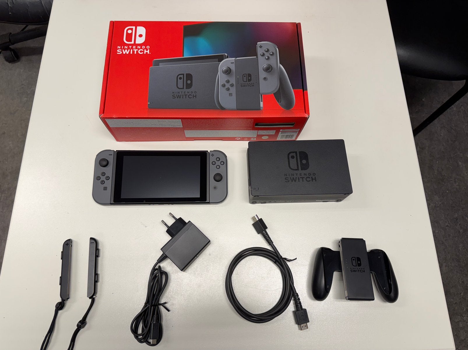 Nintendo Switch v2 | Grey | Compleet | ZGAN, 3 spelers of meer, Ophalen of Verzenden, Zo goed als nieuw, Vanaf 3 jaar