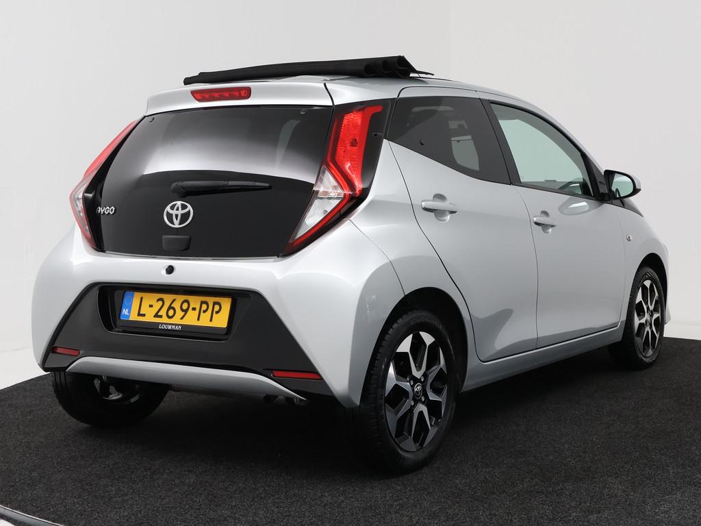 Toyota Aygo 1.0 VVT-i x-joy cabrio | Apple CarPlay / Android, Auto's, Toyota, 12 maanden, Stof, Gebruikt, 4 stoelen