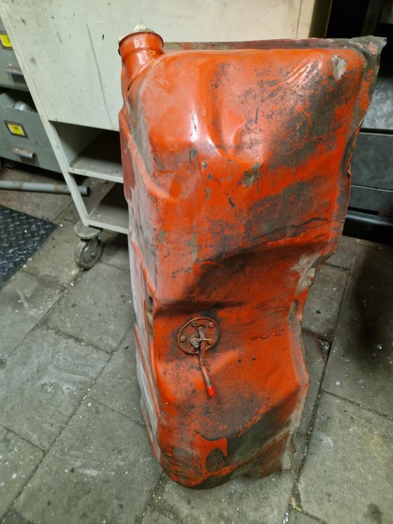Chevrolet belair 1956brandstoftank, Ophalen of Verzenden, Gebruikt, Universele onderdelen