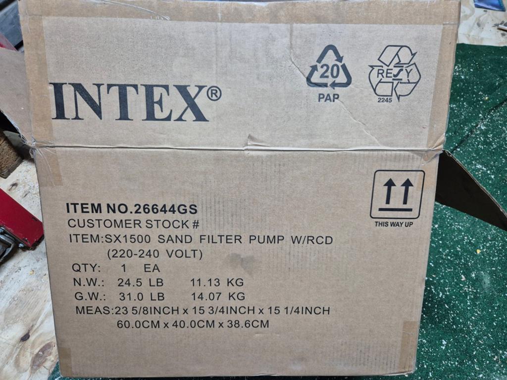 Intex zandfilterpomp SX1500 + skimmer en adapters, Ophalen, Gebruikt, Filter