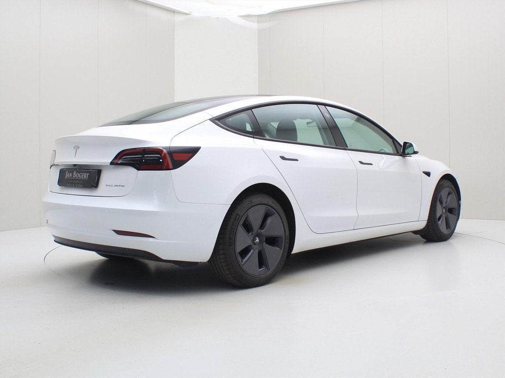 Tesla Model 3 Long-Range AWD 351pk 75 kWh 92.4% SoH UPGRADE, Auto's, Tesla, Automaat, Gebruikt, Zwart, Wit