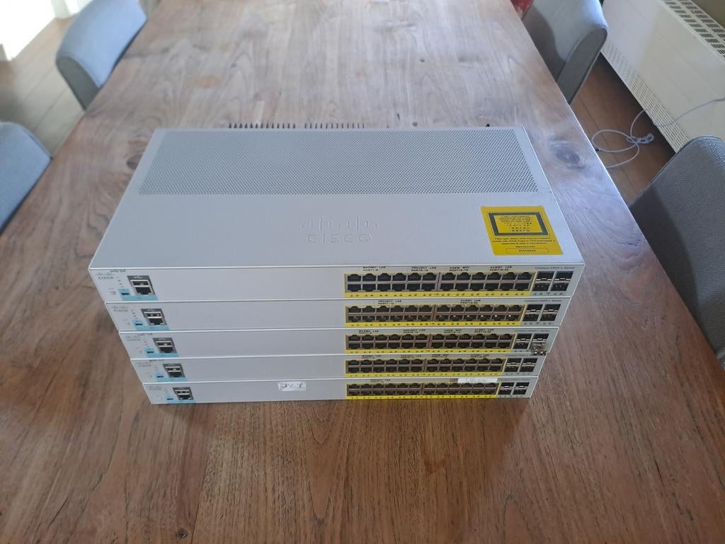 Partij Cisco Catalyst 2960-L netwerkswitches., Ophalen of Verzenden