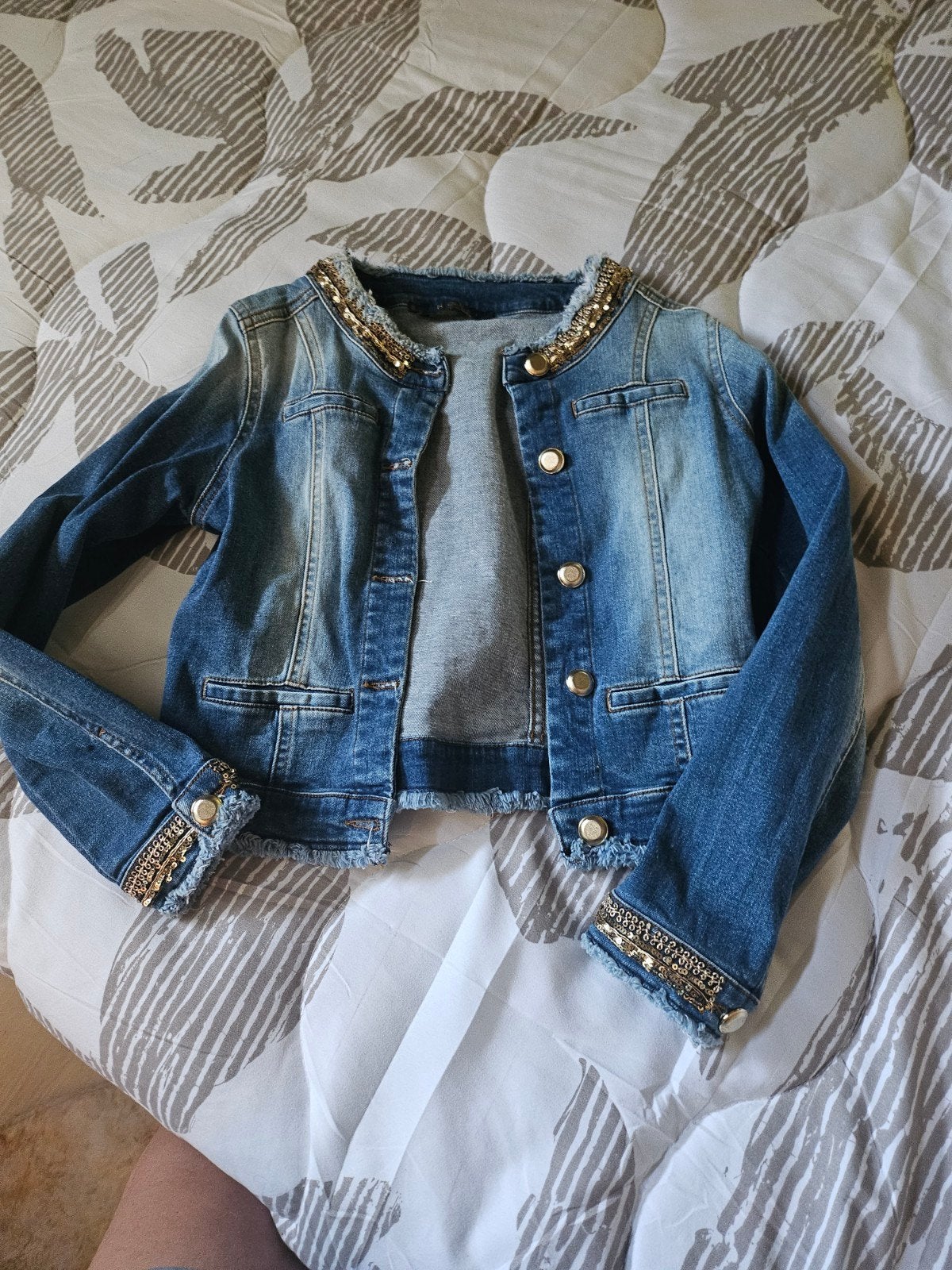 Grote partij kleding: dames, heren, meisjes en jongens, Ophalen