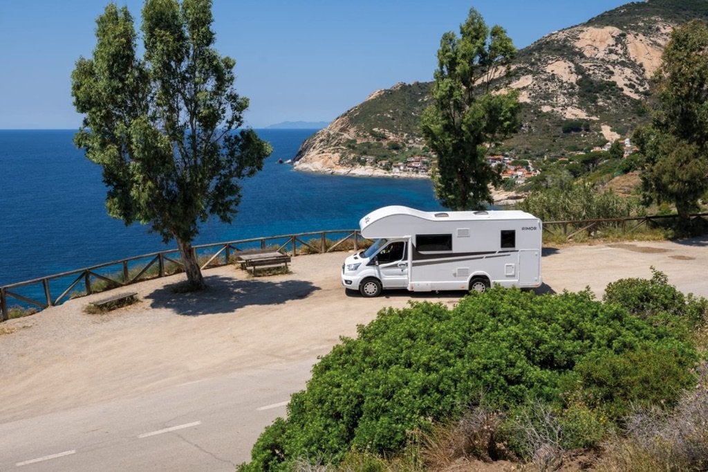 Foto 12 van Ruime camper uit 2025