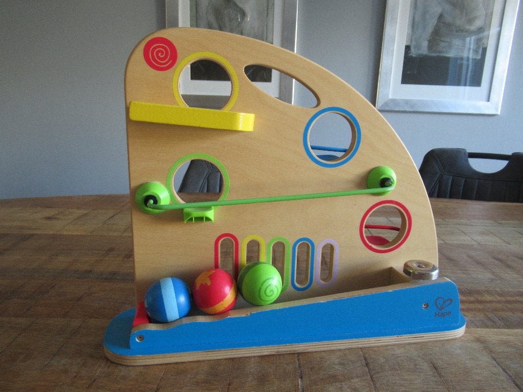 Hape Houten Ballenbaan Roller Derby met 3 ballen, Ophalen of Verzenden, Zo goed als nieuw