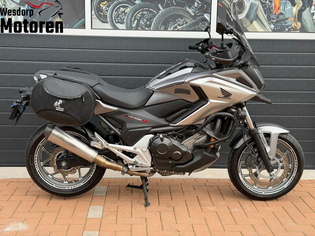 *VERKOCHT* HONDA NC 750 X ABS (bj 2016) 20,985 km, Motoren, 2 cilinders, Bedrijf, Onbekend, Meer dan 35 kW