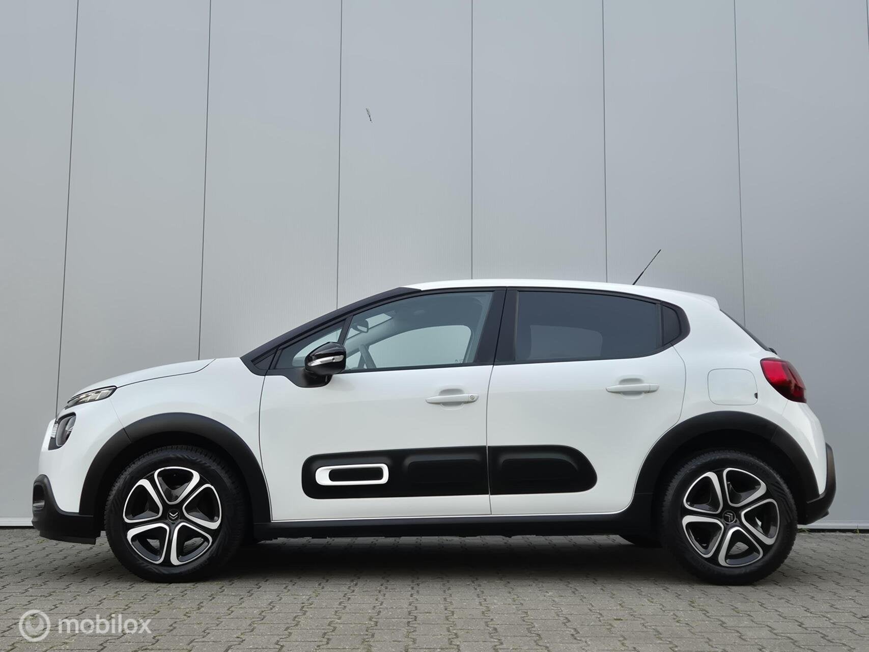 CITROEN C3 1.2 PURETECH FEEL/CLIMATE/LED/CARPLAY/CRUISE/BLUE, Voorwielaandrijving, 450 kg, Euro 6, 1199 cc