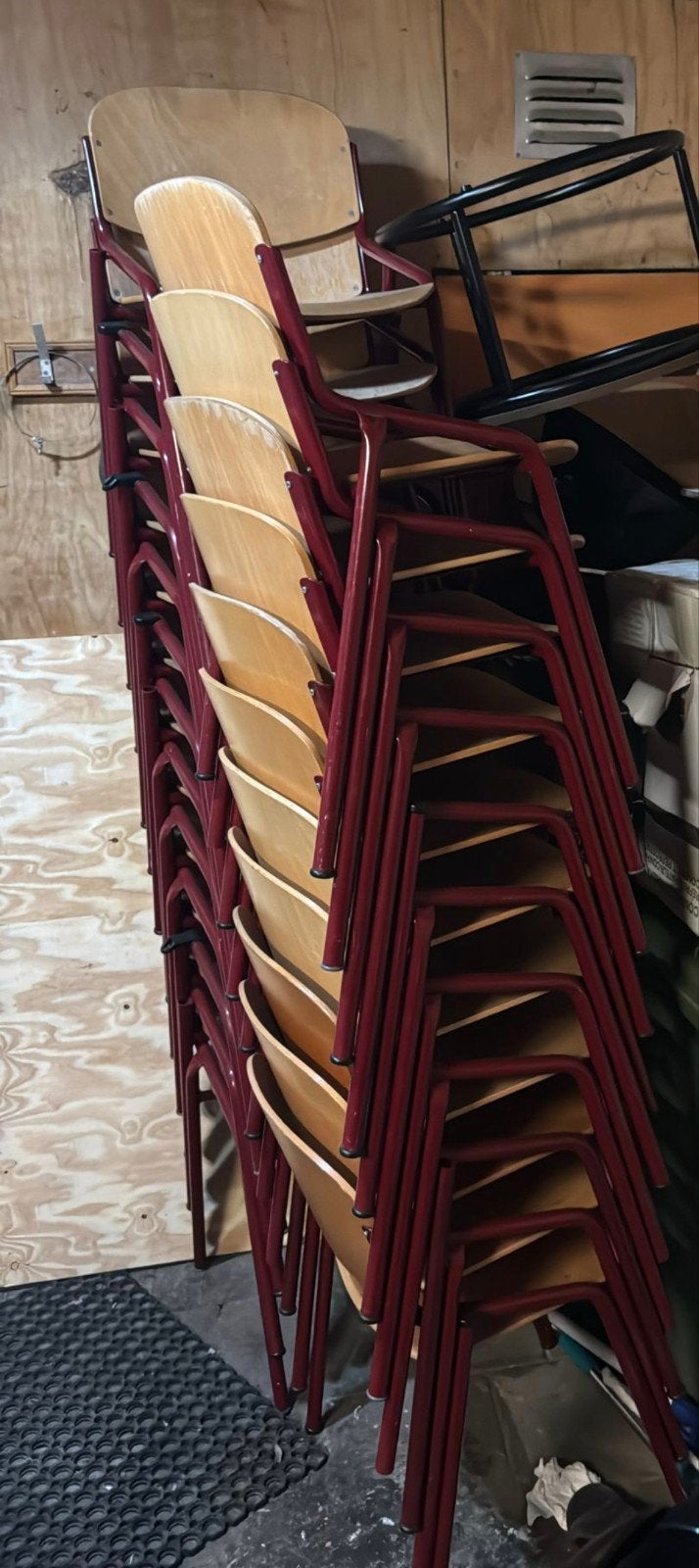 Stapelbare schoolstoelen +-50 stuks, Ophalen, Gebruikt, Overige kleuren, School, Vintage