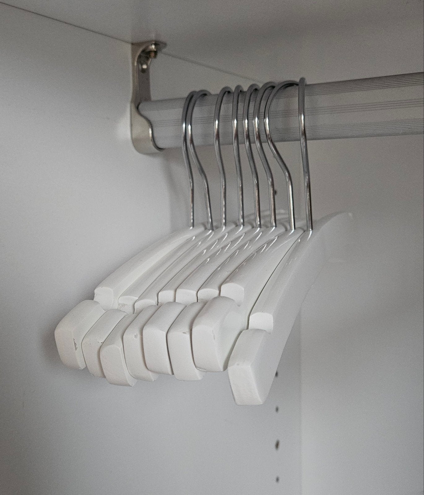 Babykledinghangers - wit - 8 stuks, Ophalen of Verzenden, Zo goed als nieuw