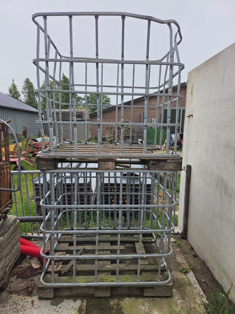 Ibc kratten, Ophalen