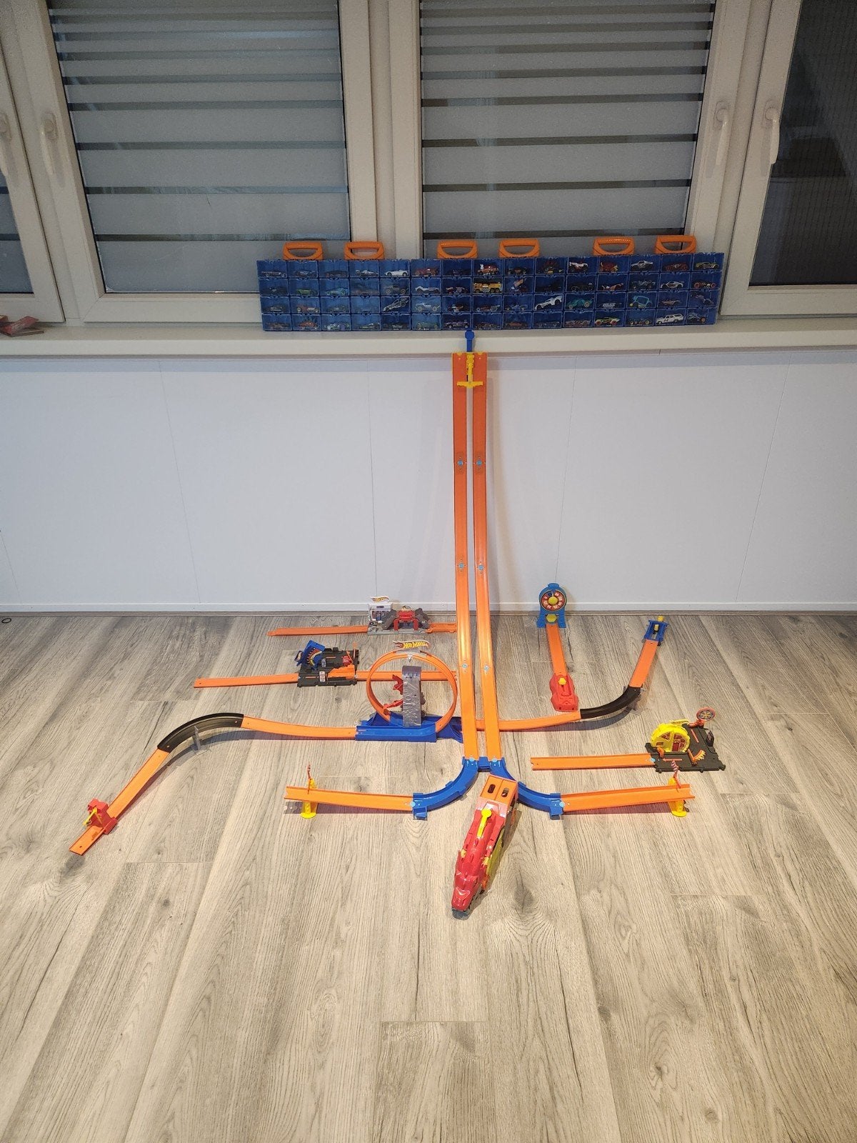 6 hotwheels setjes met draak en 60x auto's, Ophalen of Verzenden, Zo goed als nieuw