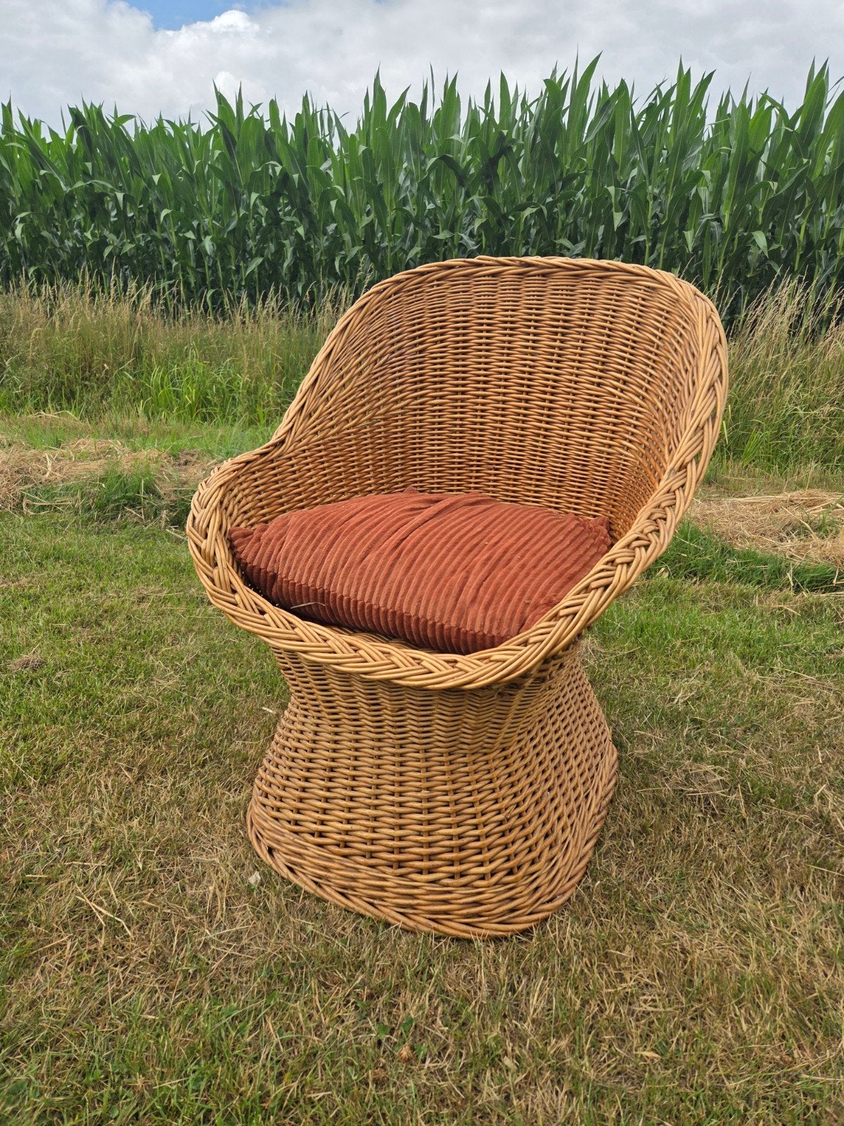 Rieten Stoel, Ophalen, Bruin, Riet of Rotan, Zo goed als nieuw