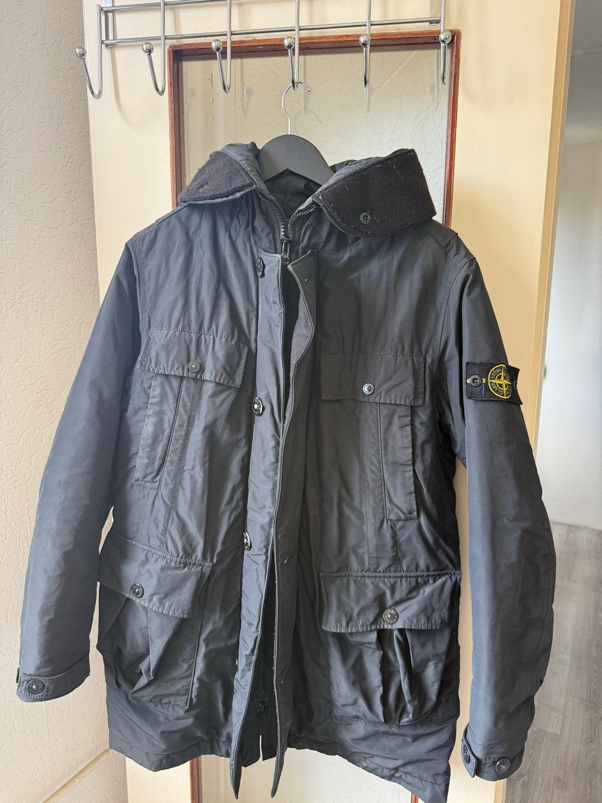 Stone Island winterjas - Zeer nette staat maat S, Kleding | Heren, Jassen | Winter, Ophalen of Verzenden, Zo goed als nieuw, Maat 46 (S) of kleiner