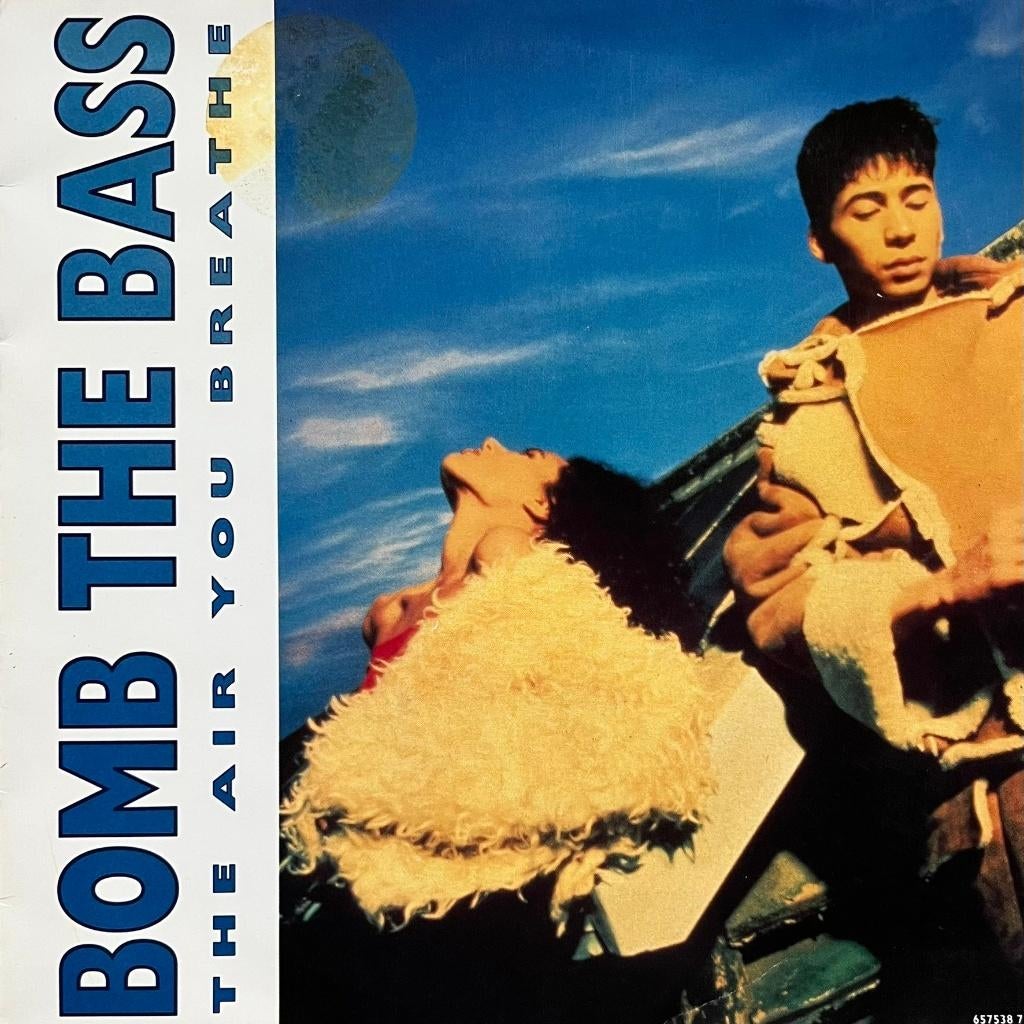 Bomb The Bass - The air that I breathe, 7 inch, Dance, Zo goed als nieuw, Single