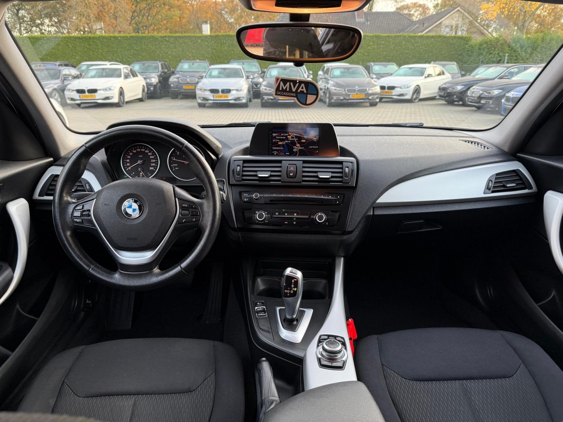 BMW 1-serie 116i Business|Nieuwe Ketting + Klepseals|Automaa, Auto's, BMW, Euro 5, Gebruikt, Zwart, 4 cilinders