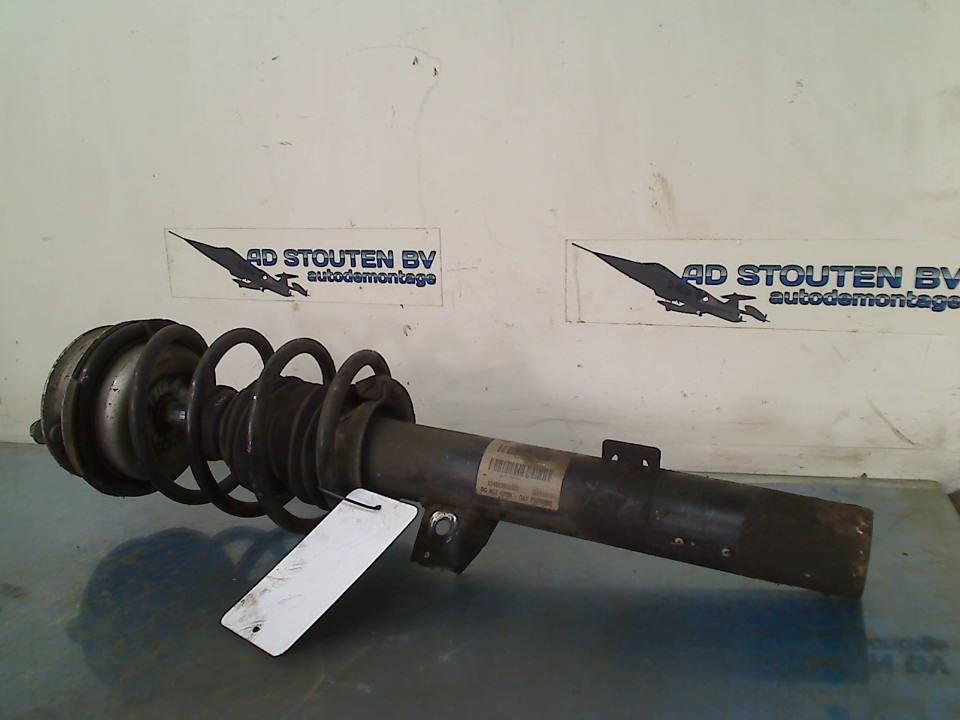 Veerpoot Links Voor BMW 3 serie Touring (E91) 2011 105413, Gebruikt, Petuelring 130, München 80809, , Duitsland, BMW, Bayerische Motoren Werke AG