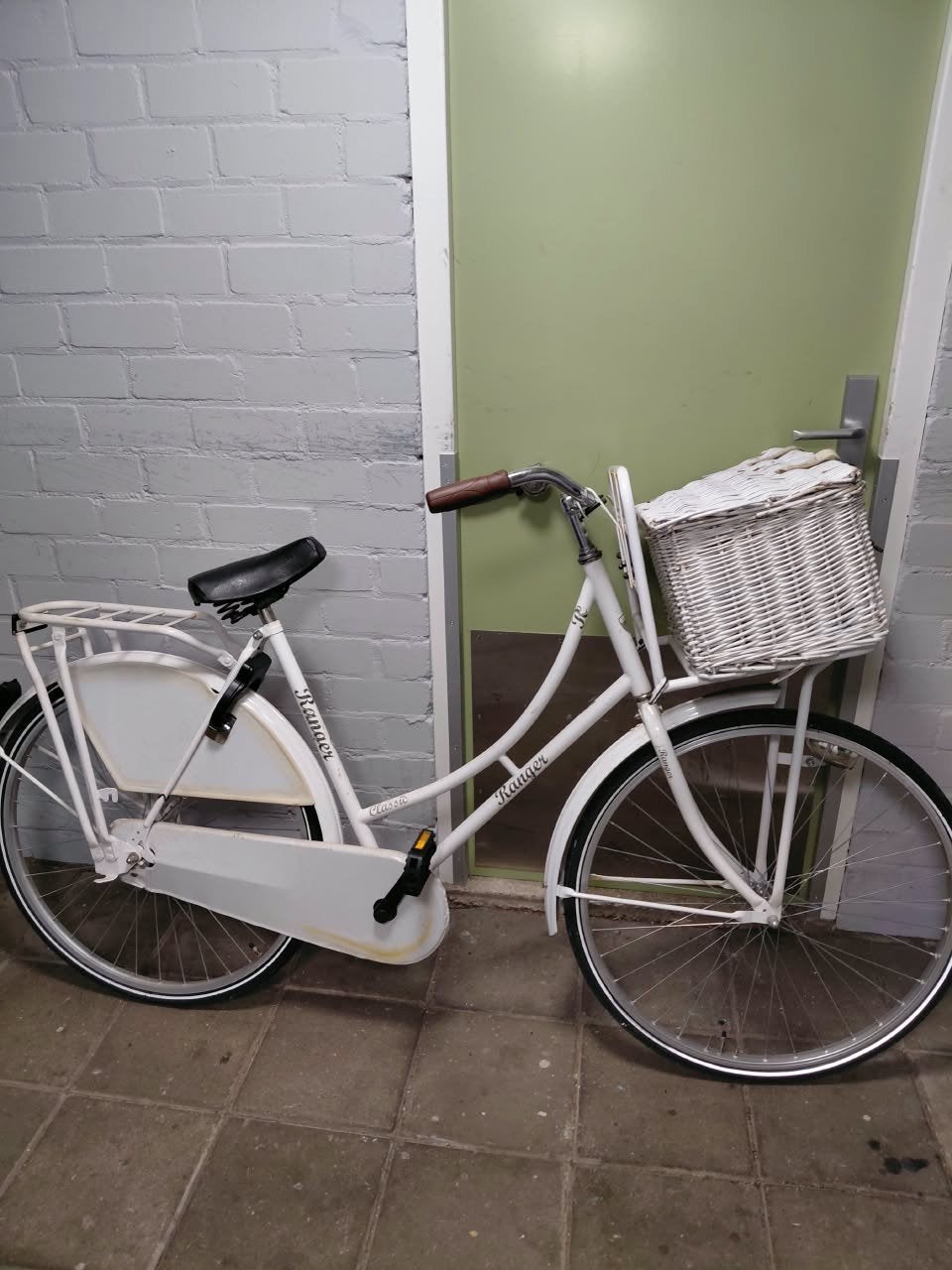 Witte Ranger Classic Damesfiets met Mand, Fietsen en Brommers, Overige merken, Terugtraprem, Ophalen of Verzenden, 53 tot 56 cm