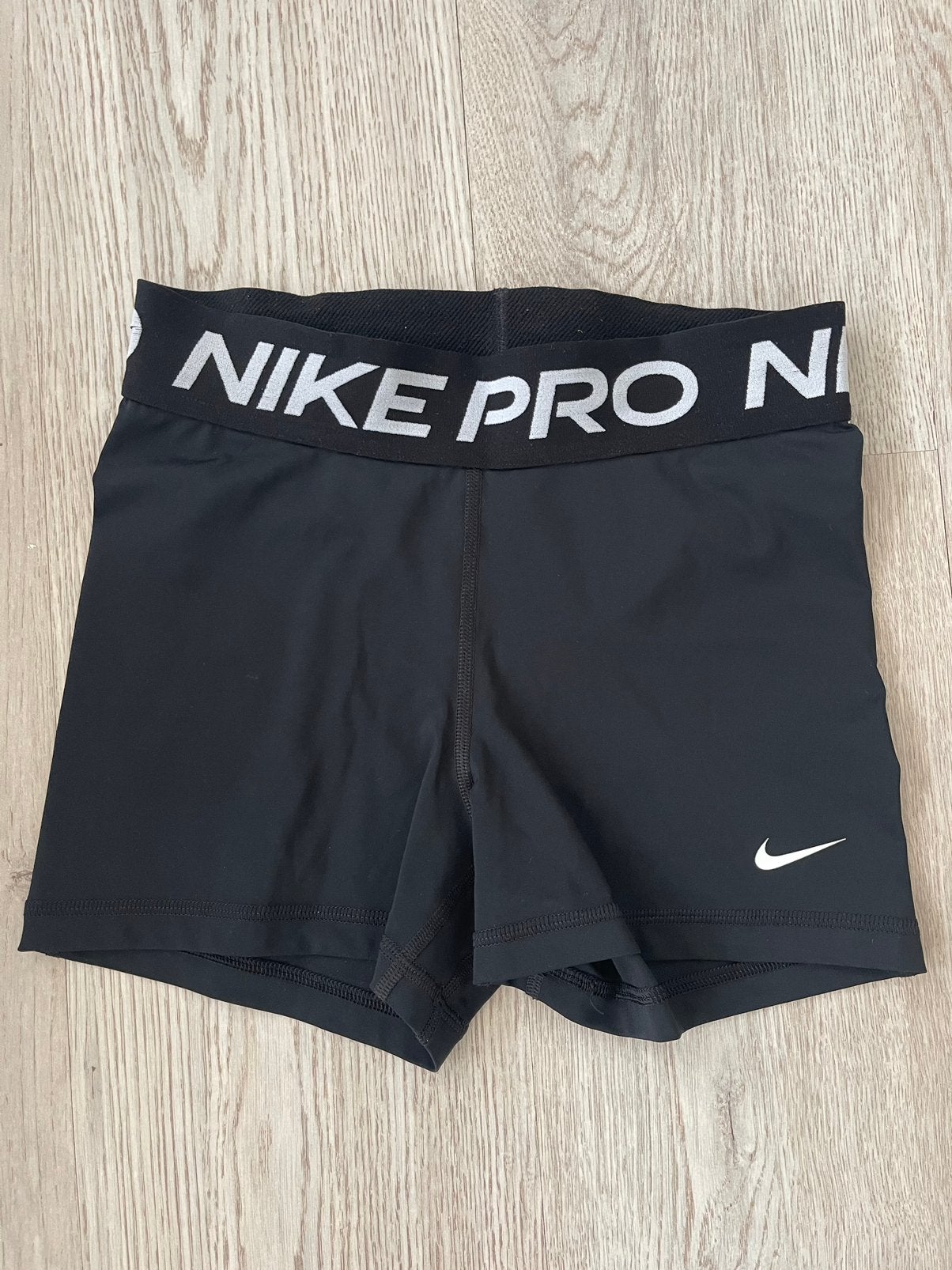 Nike short, Ophalen, Zwart