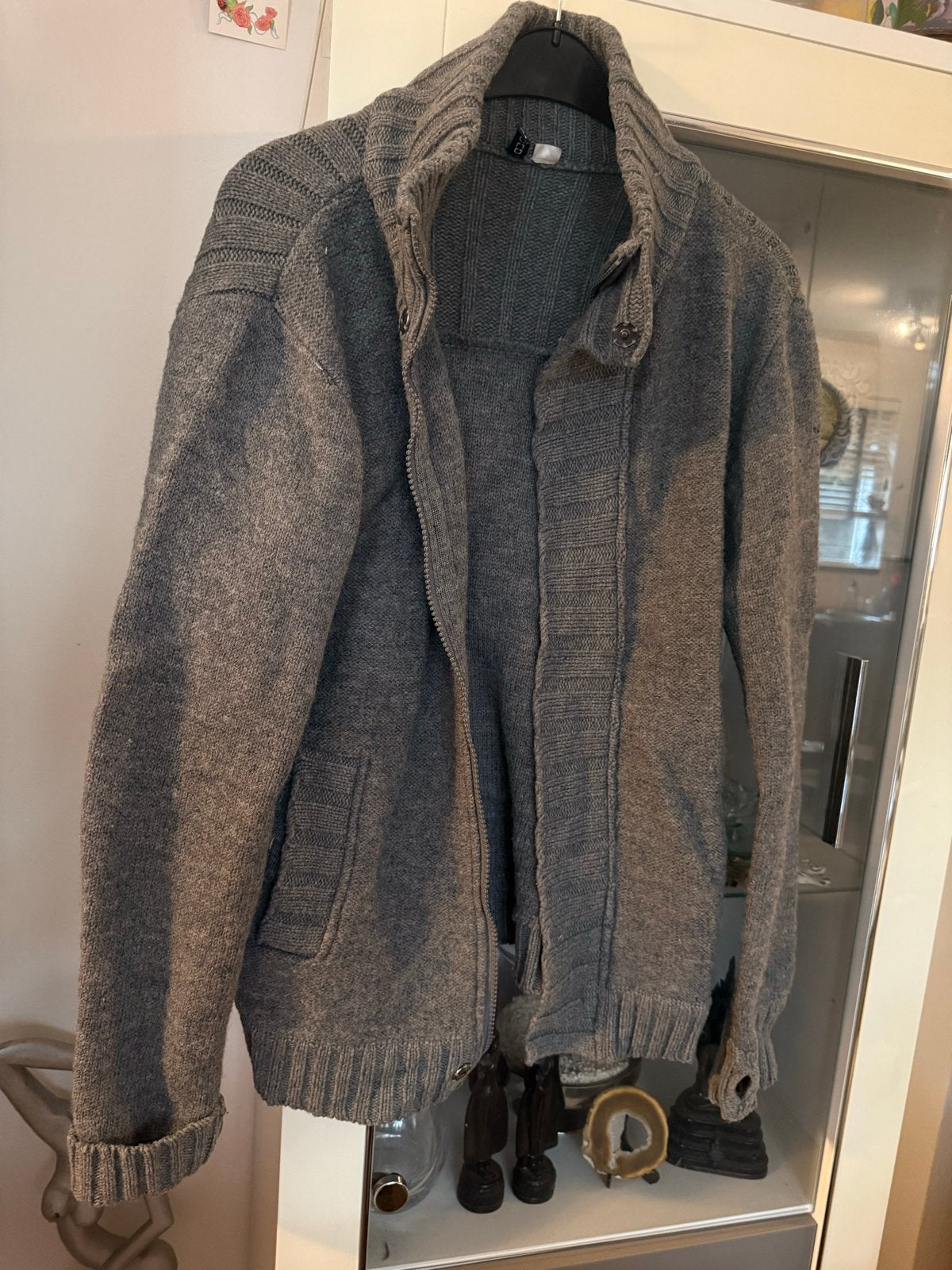H&M Divided Grijs Gebreid Vest Maat L, Ophalen of Verzenden, Zo goed als nieuw, Maat 52/54 (L), Grijs