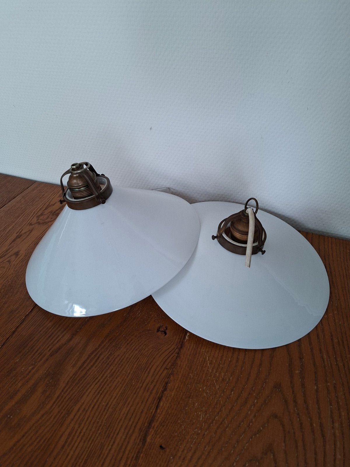 Twee stuks hanglampen met opaline glas/melk glas, Ophalen of Verzenden