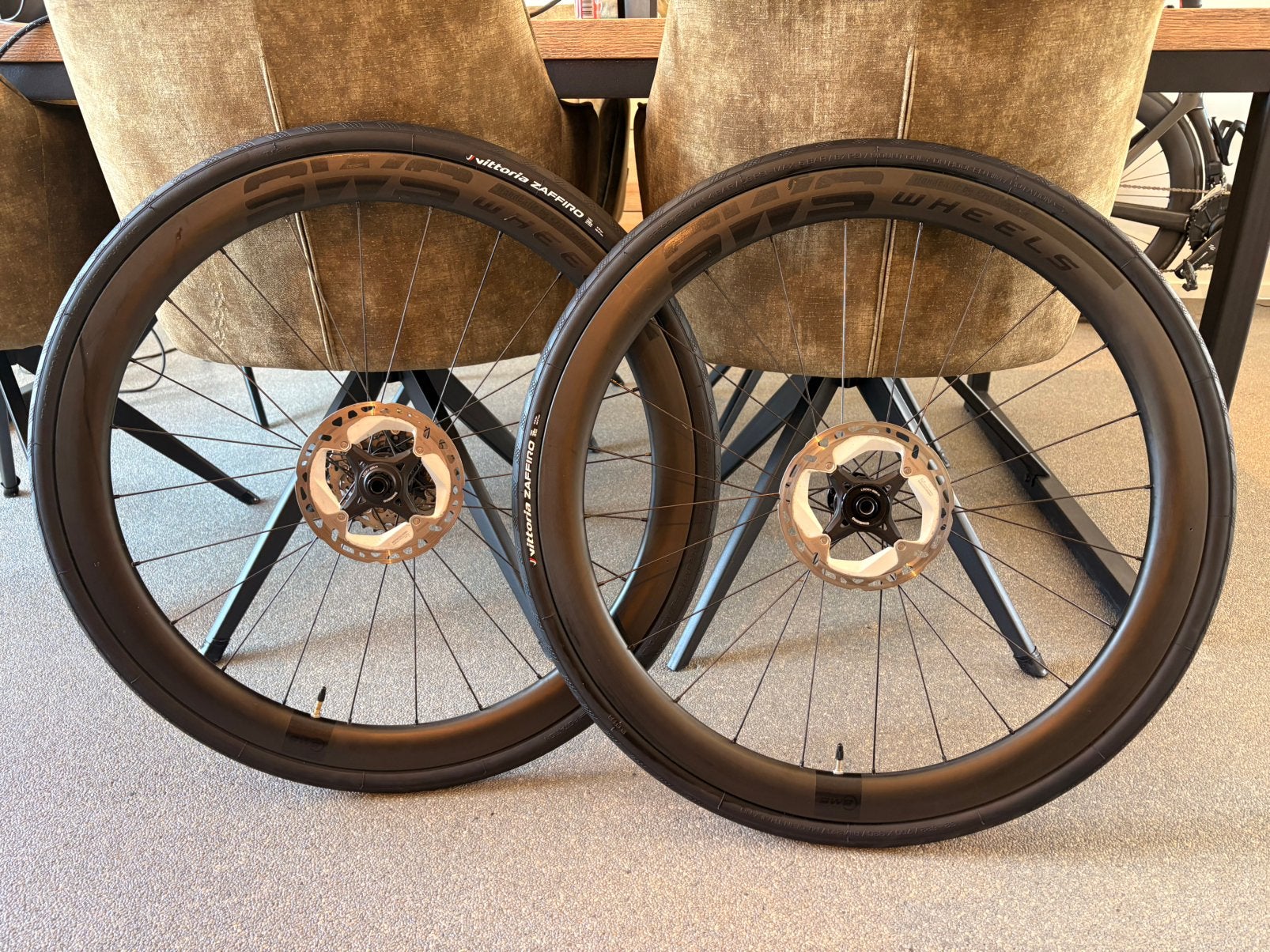 SWS Wheels XCC45mm DT Swiss HG Shimano DISC Carbon, Fietsen en Brommers, Fietsonderdelen, Wiel, Ophalen of Verzenden, Zo goed als nieuw