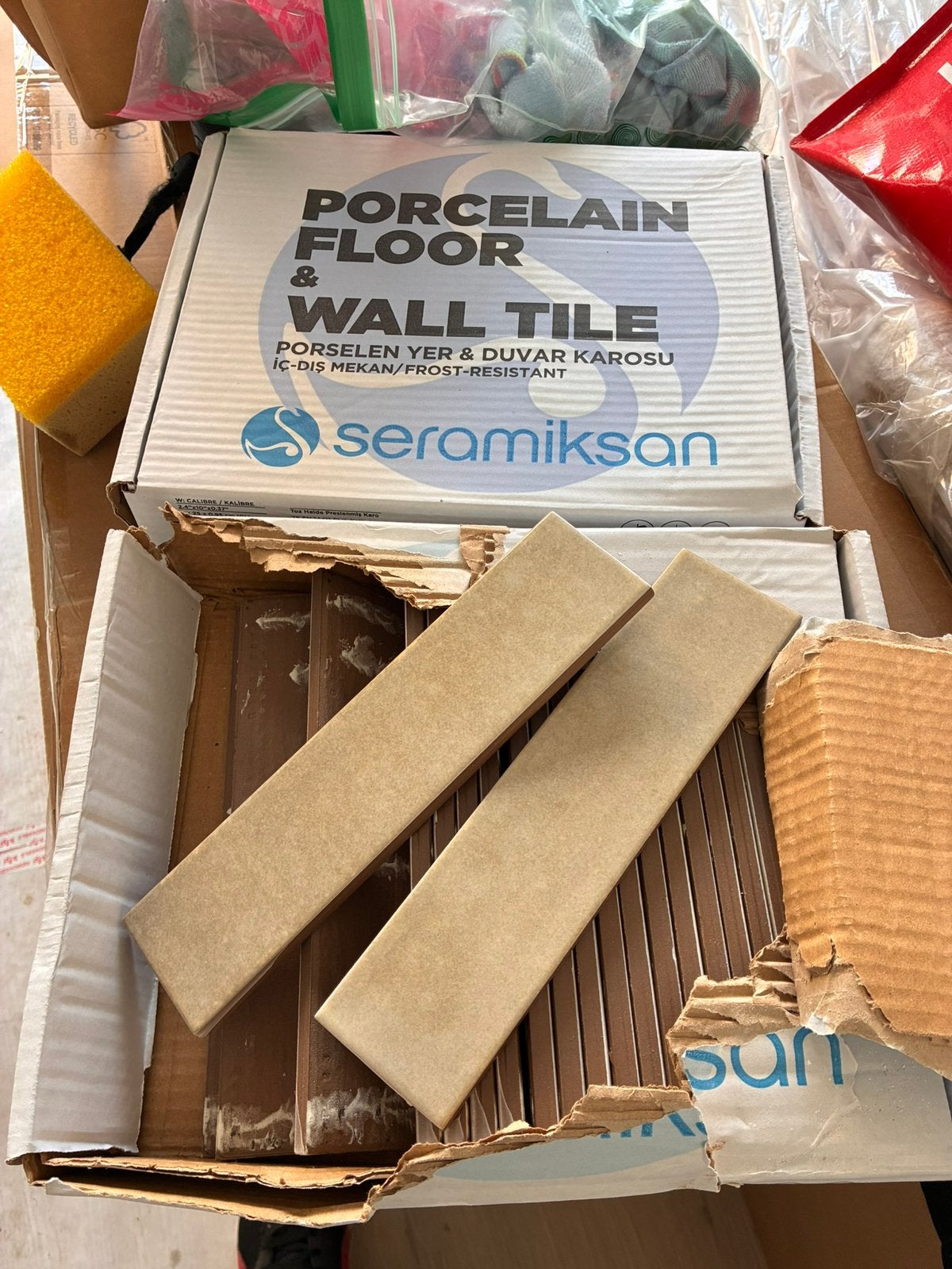 Seramiksan tegels 6x25 Sabbia Sand + Mapei voegmiddel & kit, Ophalen, Minder dan 20 cm, Zo goed als nieuw, 10 m² of meer