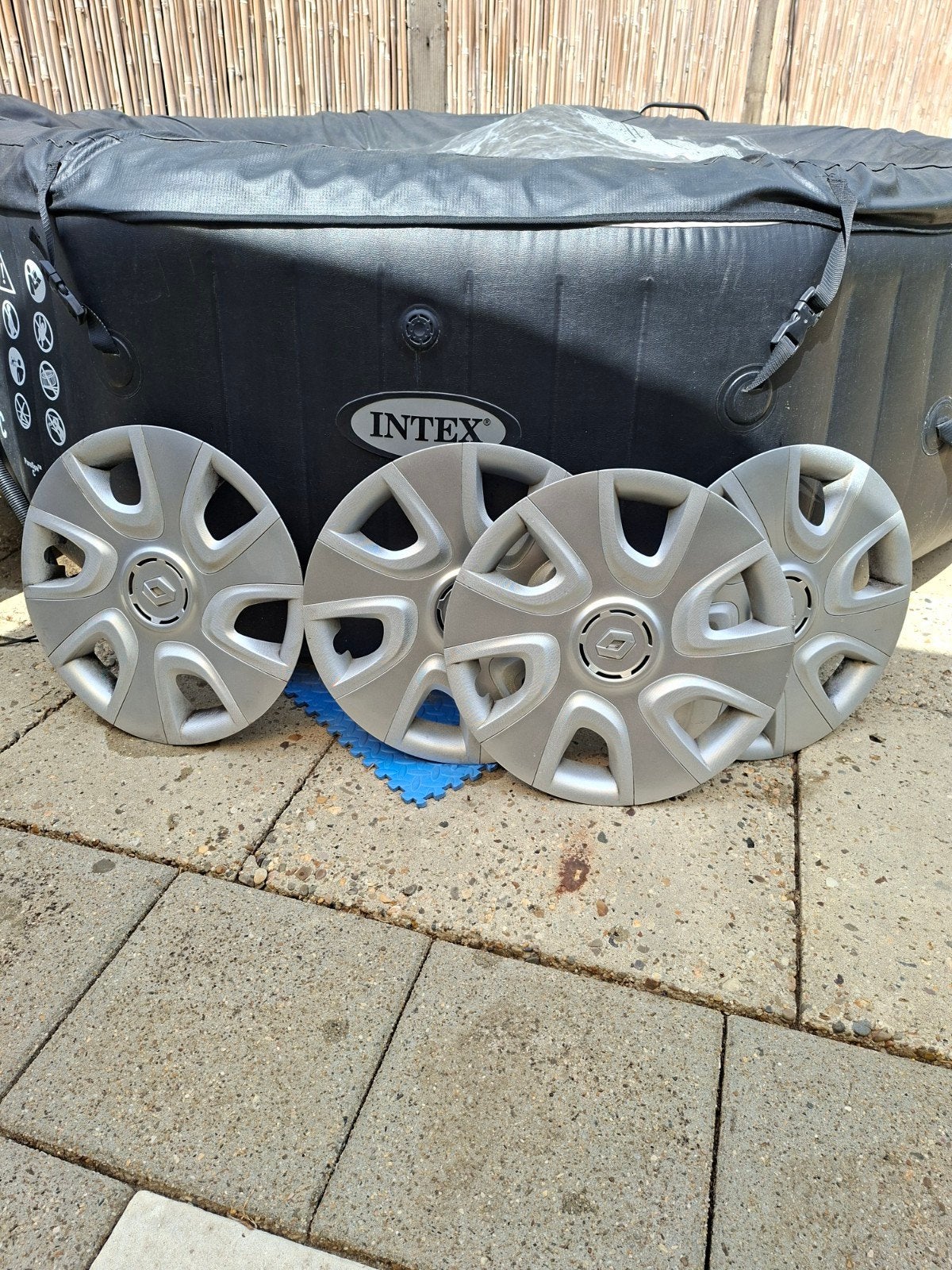 15 inch wieldoppen origineel Renault (Clio), Ophalen, Gebruikt