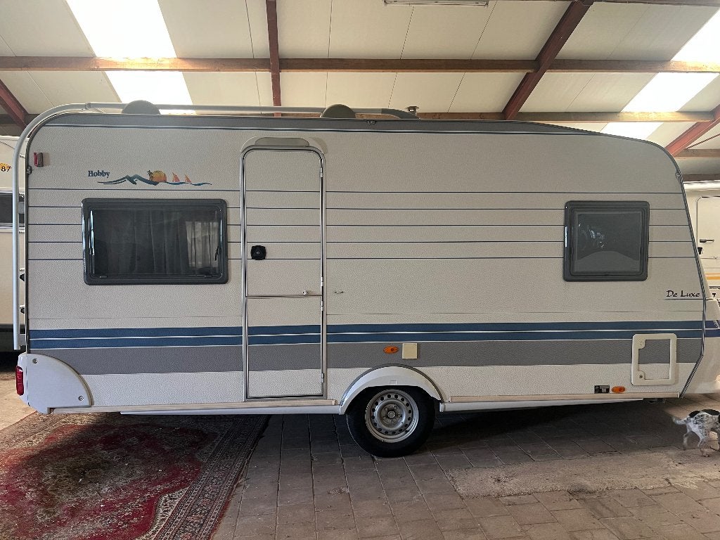 Caravan HOBBY de Luxe 460 UFe, Omvormbare zithoek, Rondzit, Hobby, Particulier
