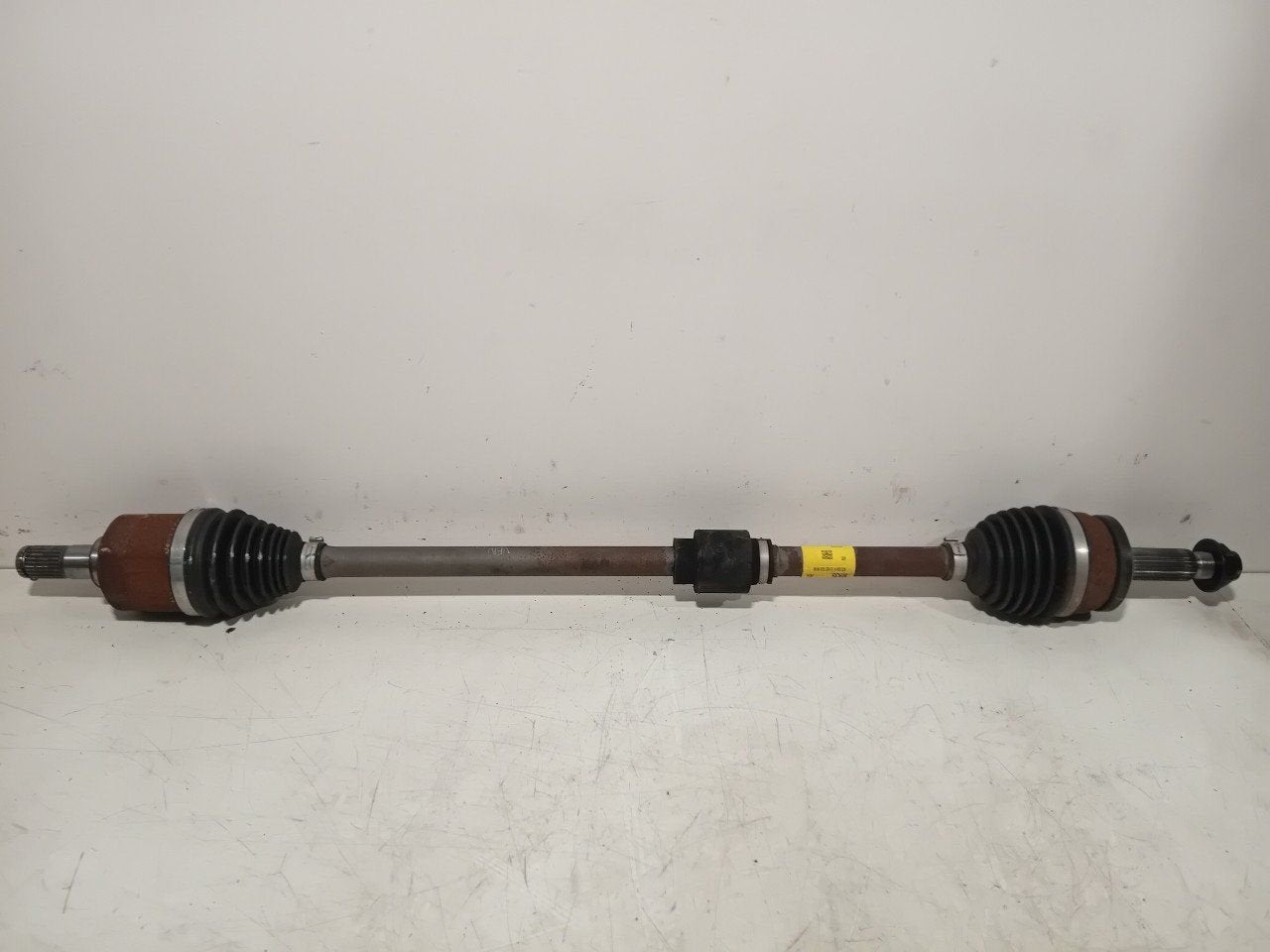 Aandrijfas rechts voor Hyundai Bayon, Onderdelen@venauto.nl, Van der Ven Autorecycling B.V., Gebruikt, Ettenseweg 76, 4706 PB Roosendaal, The Netherlands