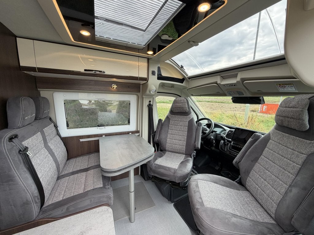 Verkocht - Pössl Summit Prime 640 180PK, Lithium, O, Caravans en Kamperen, Campers, Automaat, Ringverwarming, Fiat, Pössl