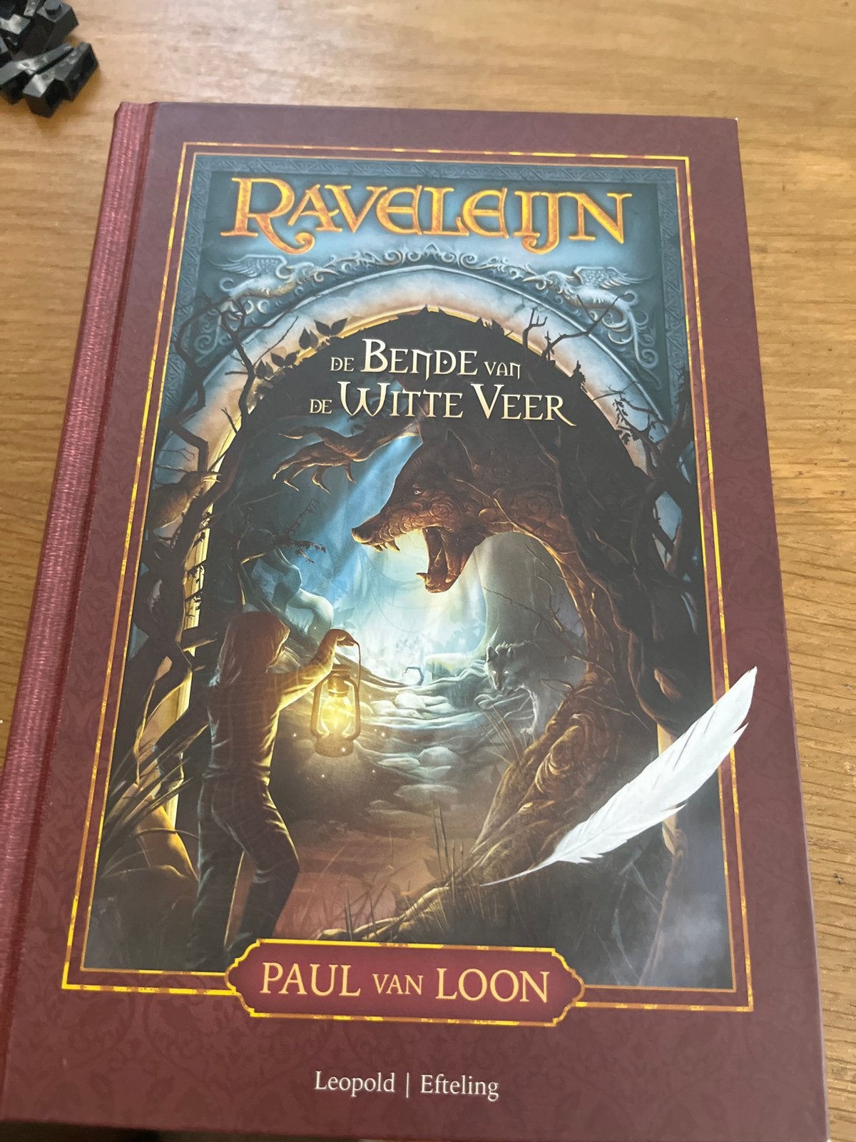Raveleijn: De Bende van de Witte Veer - Paul van Loon, Ophalen of Verzenden, Zo goed als nieuw, Fictie