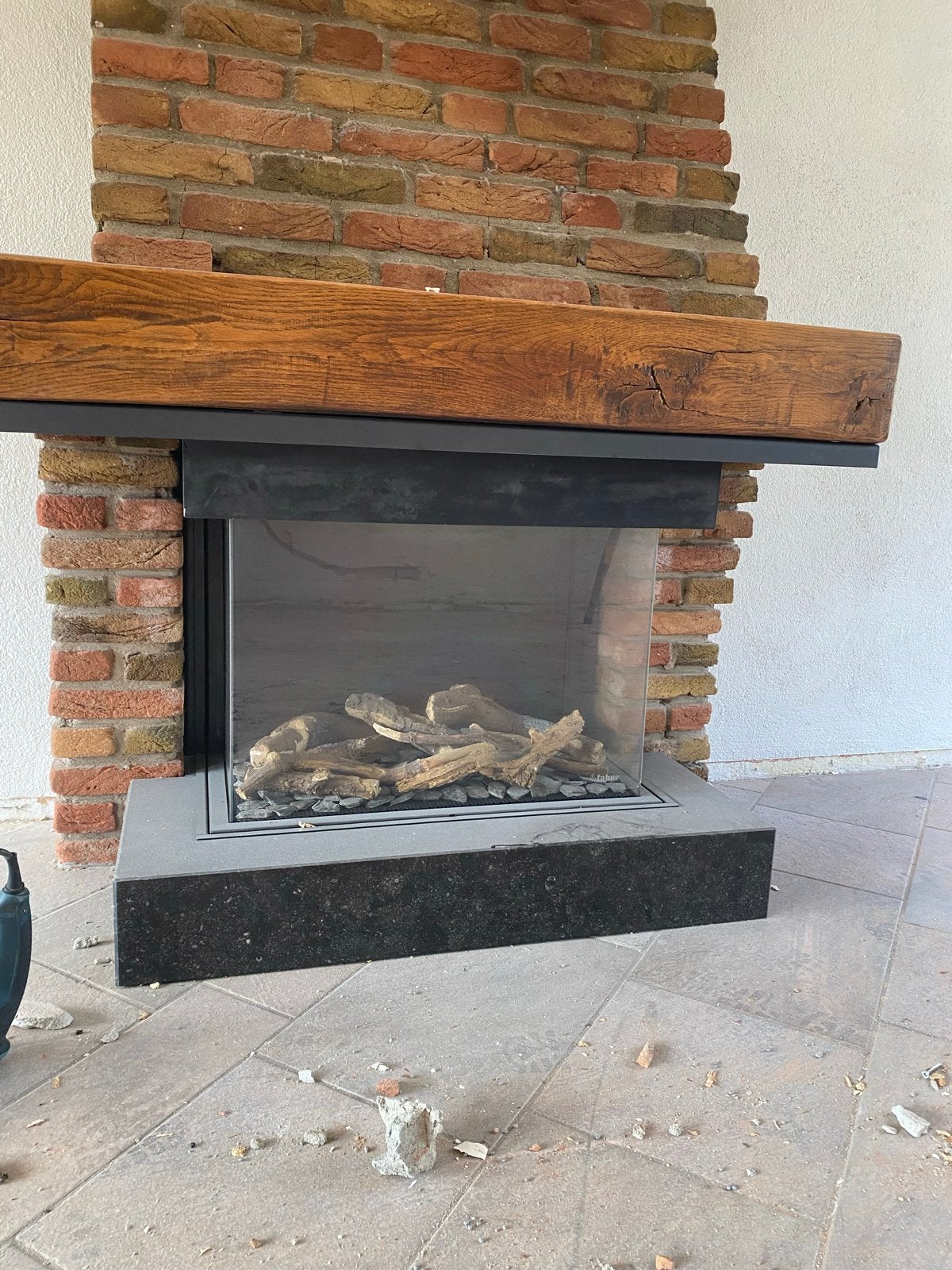 Moderne gashaard met glazen ombouw, Ophalen, Zo goed als nieuw, Inbouwhaard, Gashaard
