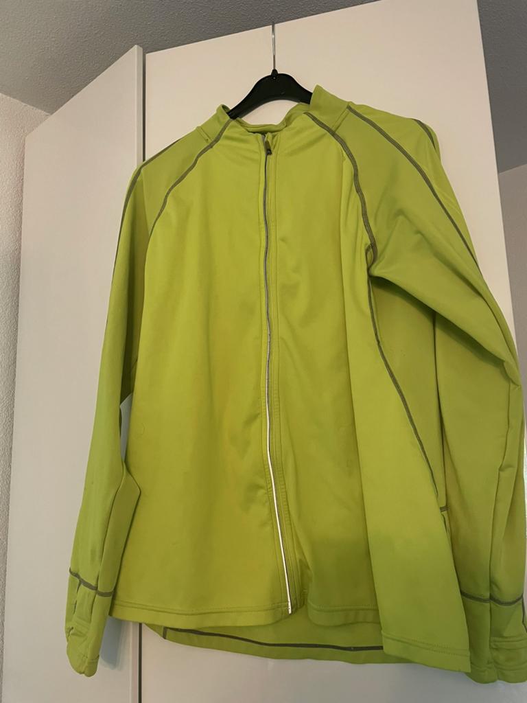 Sportvest in fluo geel, Geel, Ophalen of Verzenden, Zo goed als nieuw, Maat 46/48 (XL) of groter