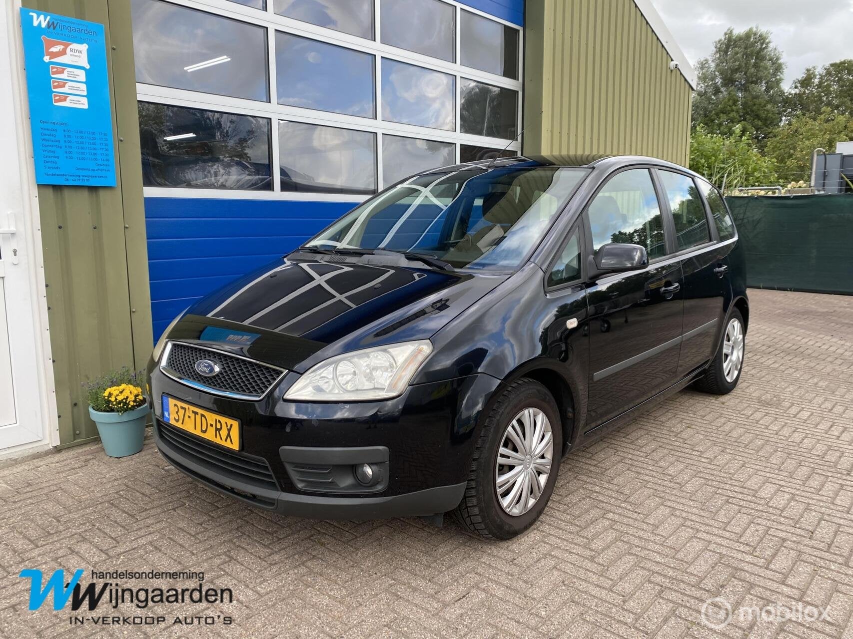 Ford Focus C-Max 1.6-16V Futura|Airco|Cruise control|APK|, Auto's, Ford, Voorwielaandrijving, 1596 cc, Gebruikt, Zwart