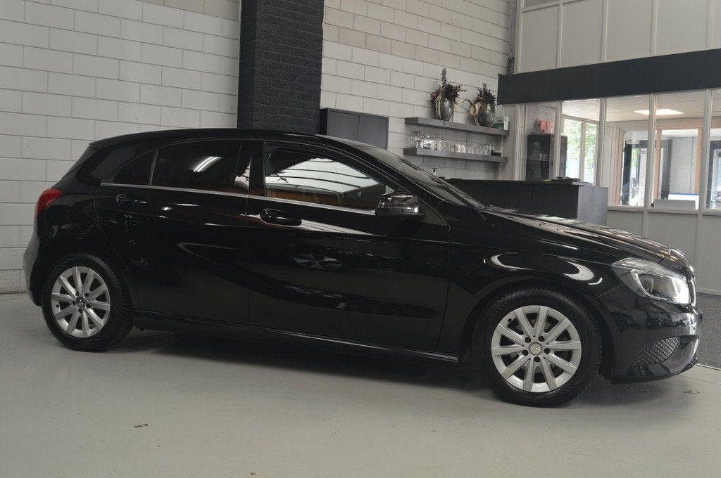 Mercedes-Benz A-klasse 180 Ambition 4U3 // NAVI // AIRCO //, Auto's, Mercedes-Benz, Voorwielaandrijving, Gebruikt, 4 cilinders