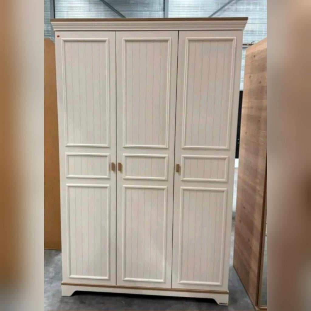 SHOWMODEL Kledingkast Monte 140x55x220 cm, Met deur(en), 100 tot 150 cm, 200 cm of meer, Ophalen of Verzenden
